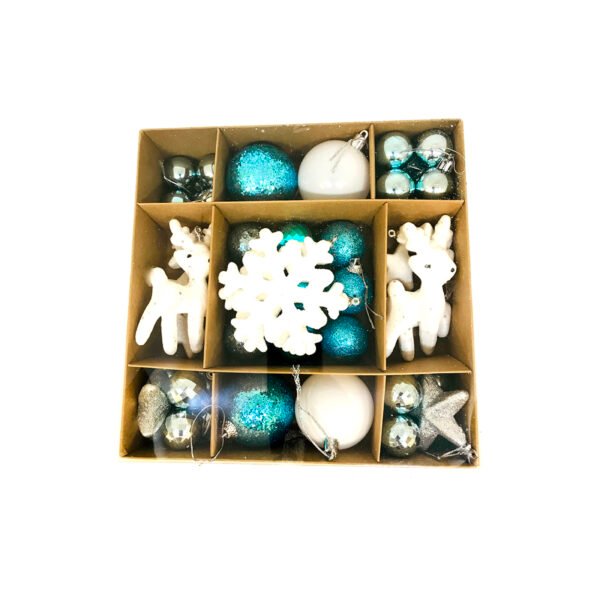 Set de 49 adornos metalizados blancos y celestes
