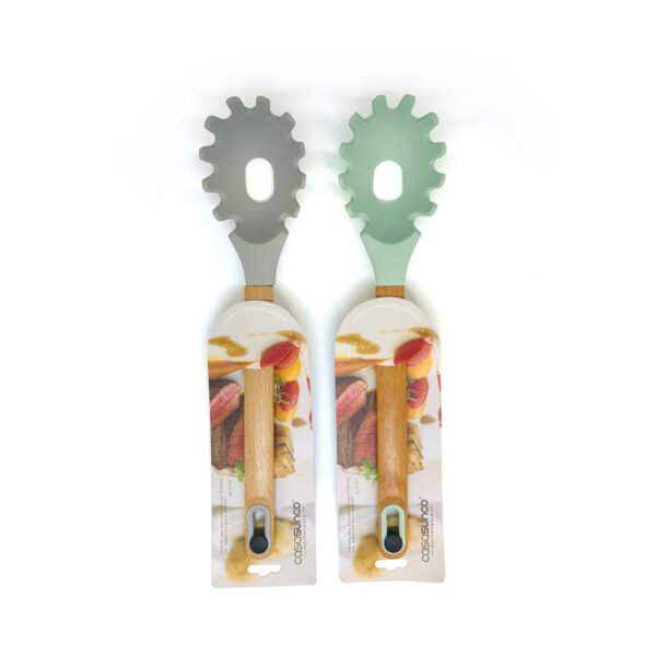 Dos cucharas para pasta de silicona color pastel con mango color madera con mango de madera