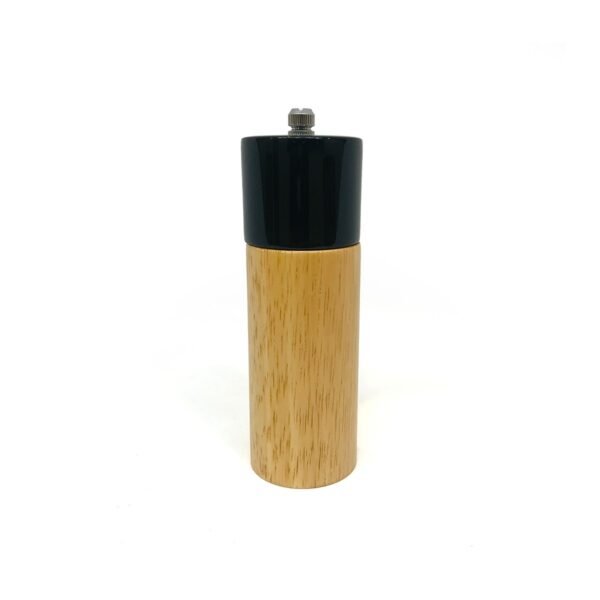 molinillo madera lustrada con fondo blanco