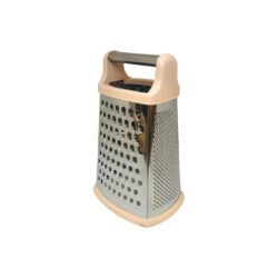 rallador de acero inoxidable con 4 caras y base antideslizante sobre fondo blanco