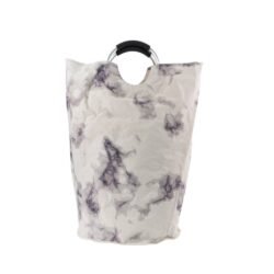 bolsa para ropa sucia con manchas con fondo blanco