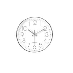 reloj de pared plateado con fondo blanco